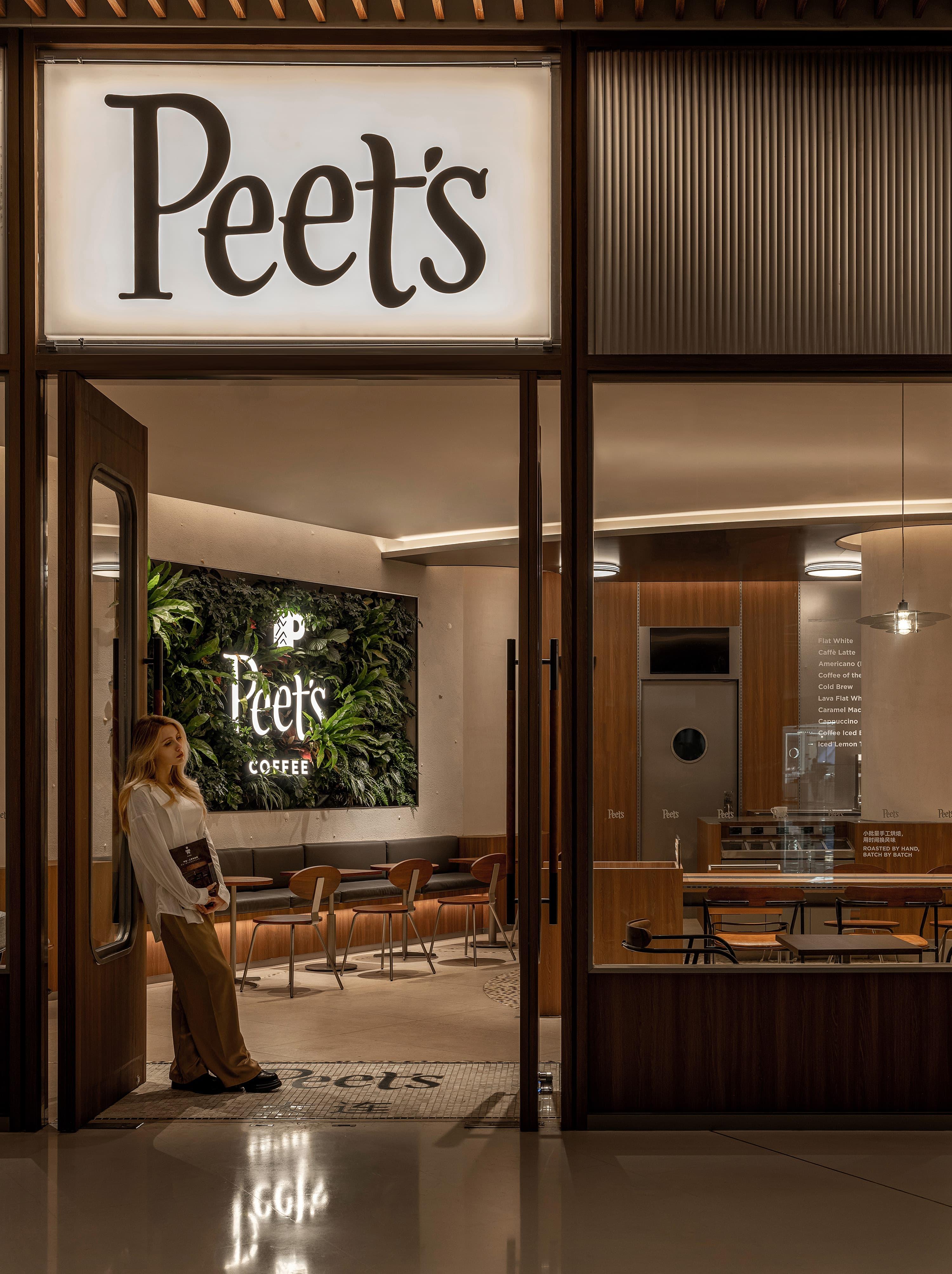 Peet's大连首店，设计将海港文化植入空间体验