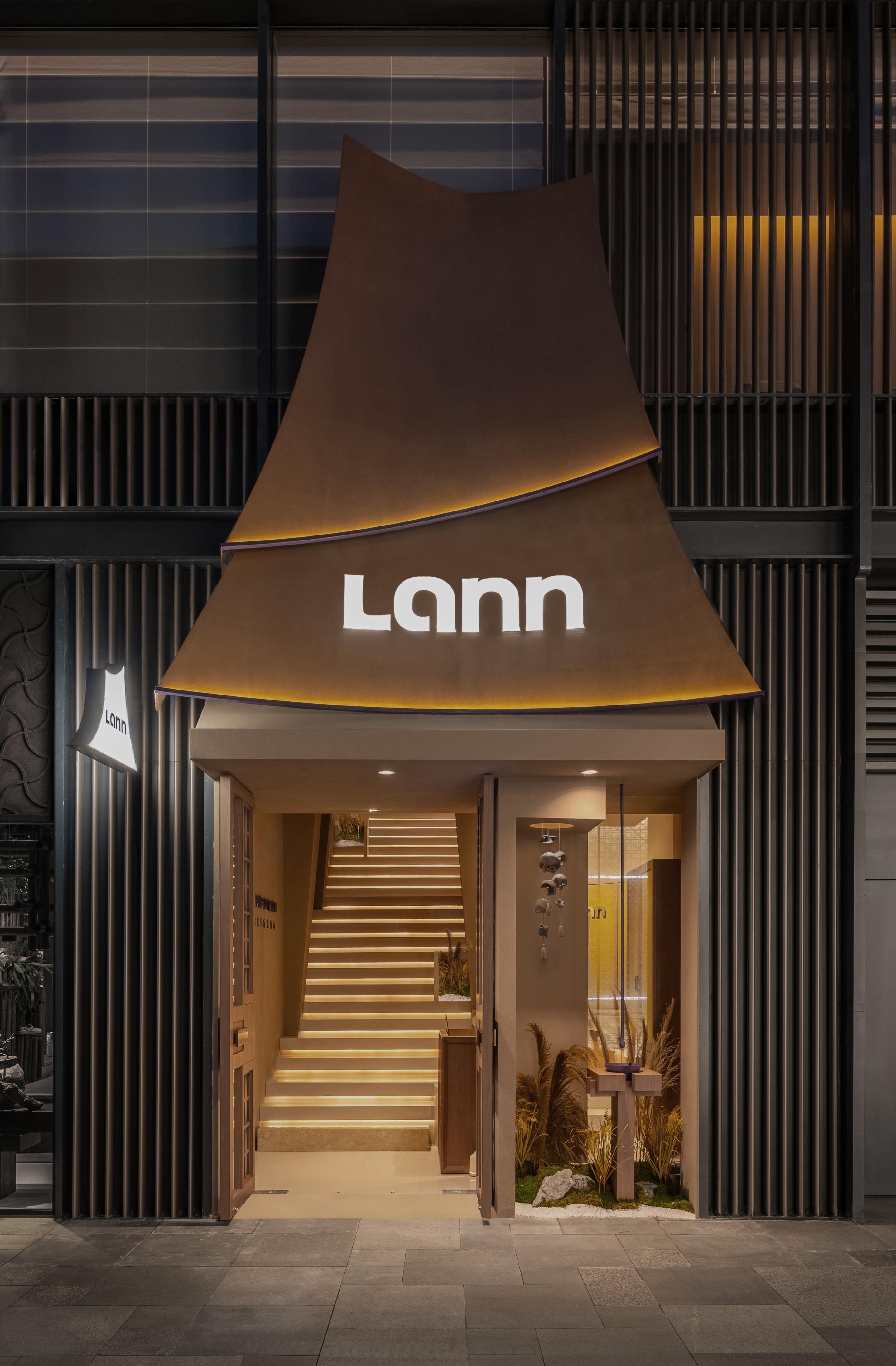 笑脸蜘蛛｜Lann成都太古里旗舰店, 以「檐下的仓谷」为概念，打造极致的兰纳美学空间体验